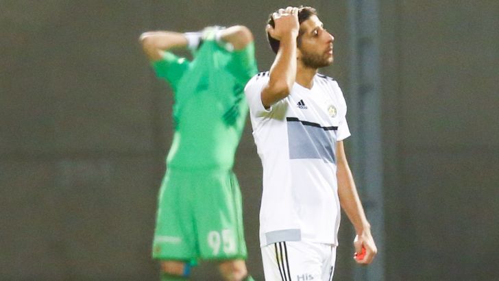 הדיכאון בצהוב נמשך