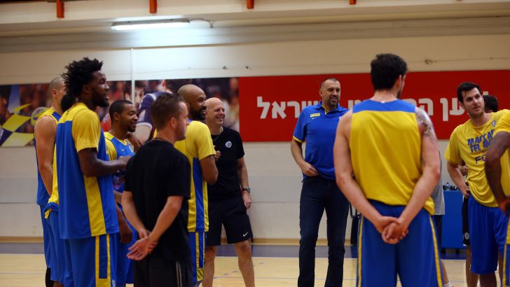 הדר והחניכים מחוייכים