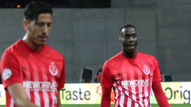 הפנים לכיוון מטה