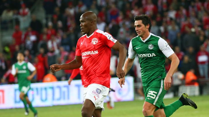 וואקמה מקדים את ואצק