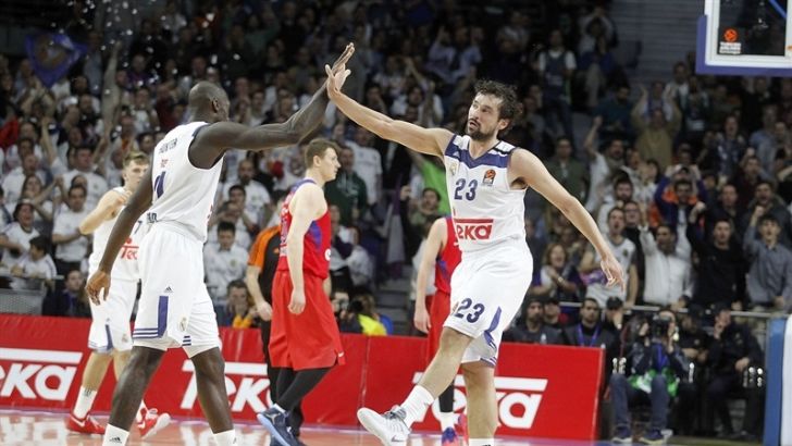 יול והאנטר חוגגים עוד ניצחון