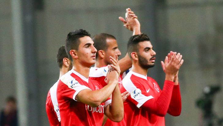 יש גם ווישפול ת'ינקינג. שחקני הפועל תא