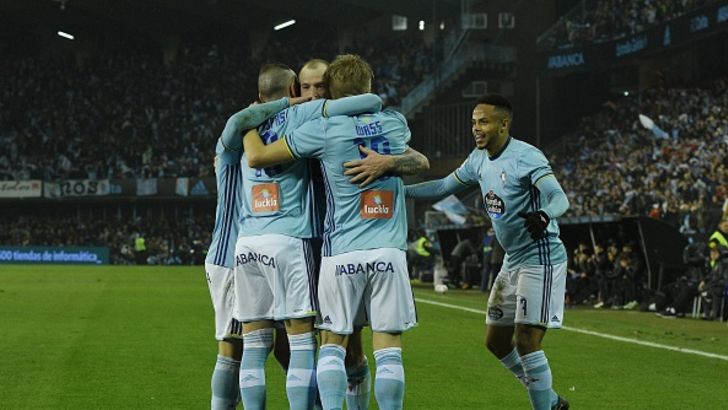 סנסציה בצבע תכלת