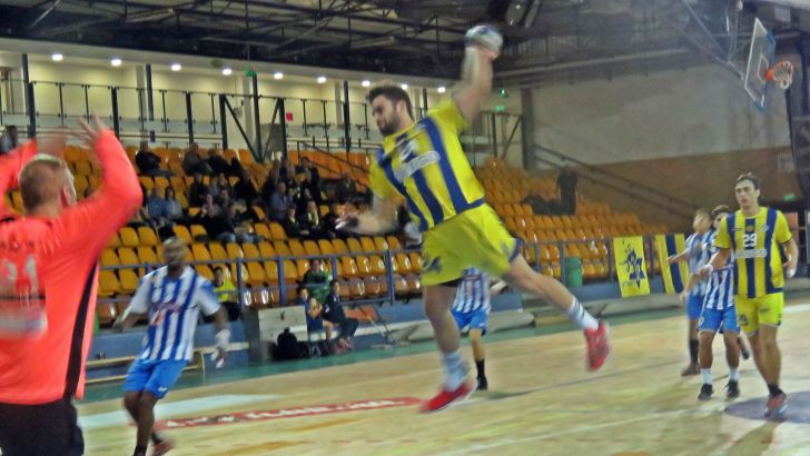 עונש כבד לשתי הקבוצות