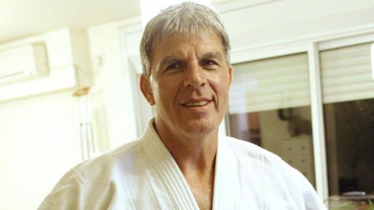 פונטי. הבעת אמון רחבה