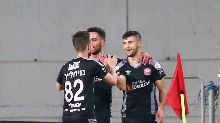 שכר. הצהובים החלו לעקוב