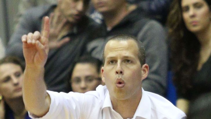 שמוליק ברנר. חיזוק לקו האחורי