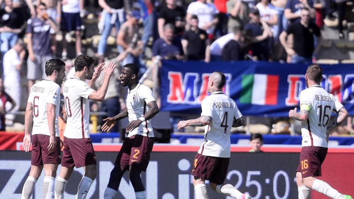 שחקני רומא חוגגים