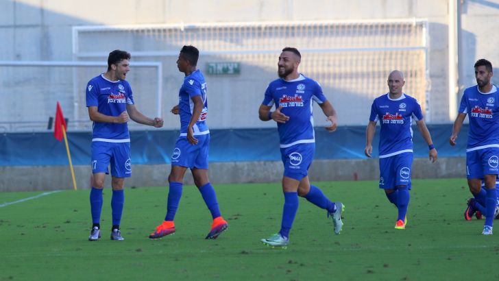 שחקני פ"ת חוגגים