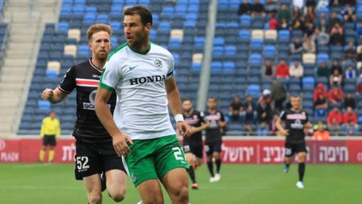 דקל קינן לפני ז'אורז'יניו