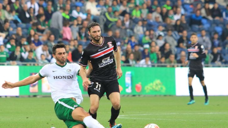 קמיל ואצק עם יובל אבידור