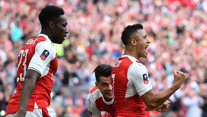 אלכסיס סאנצ'ס עם דני וולבק