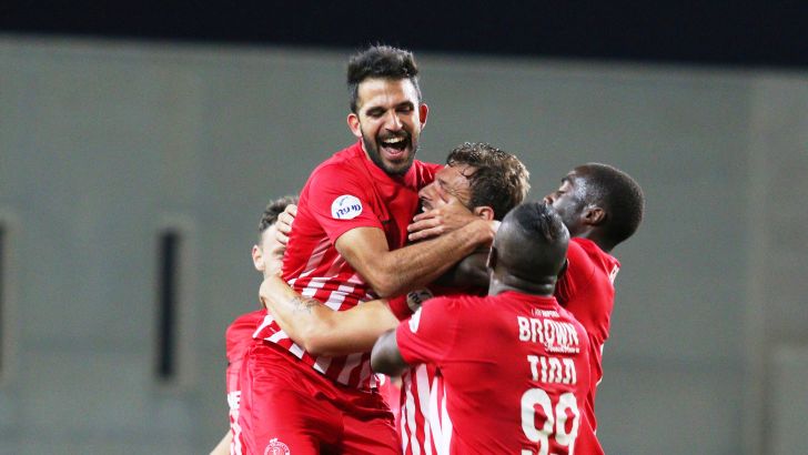 חגיגה אדומה