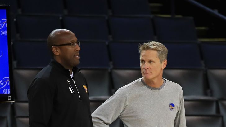 סטיב קר עם מייק בראון