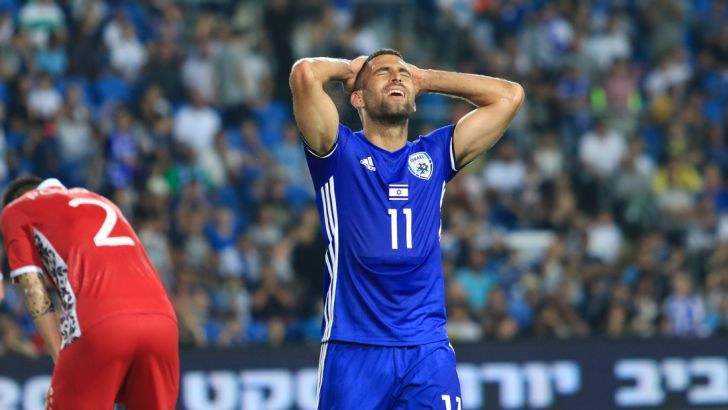 איתי שכטר תופס את הראש