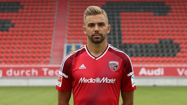 לוקאס הינטרזר