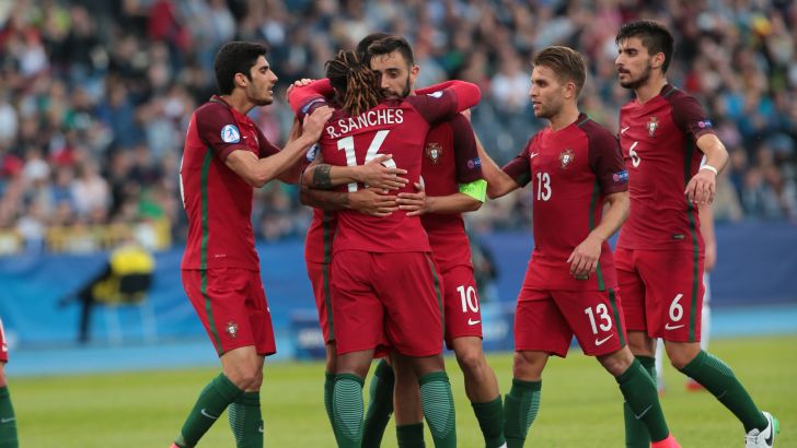 שחקני פורטוגל הצעירה חוגגים