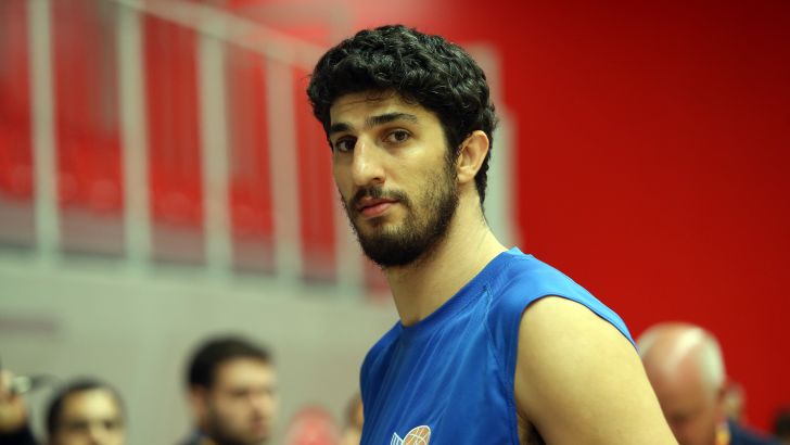 ליאור אליהו