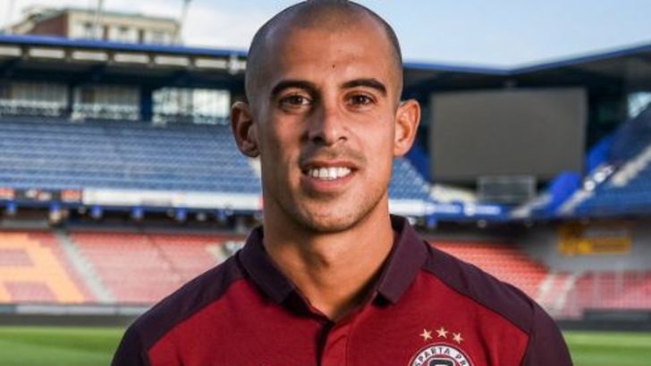 בן חיים במדי ספרטה פראג