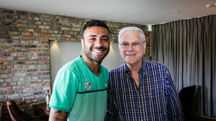 קאיו עם יעקב שחר