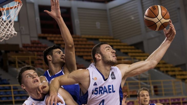 ארצי. גודל פה שחקן שחקן