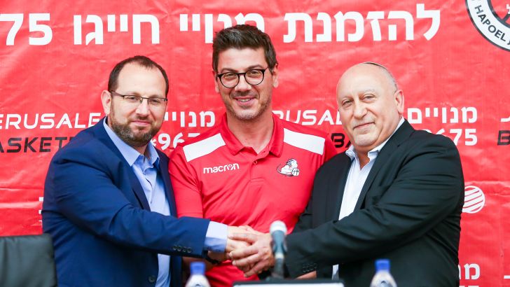 פוטיס קציקאריס