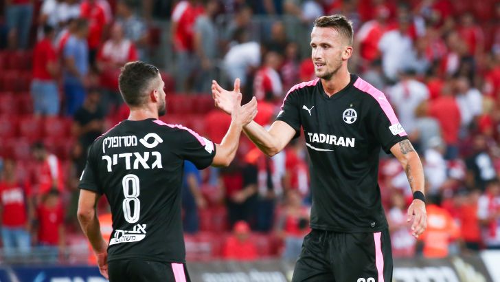 תומאש פקהארט עם מוחמד גאדיר