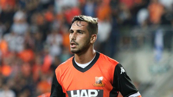 אלמוג בוזגלו