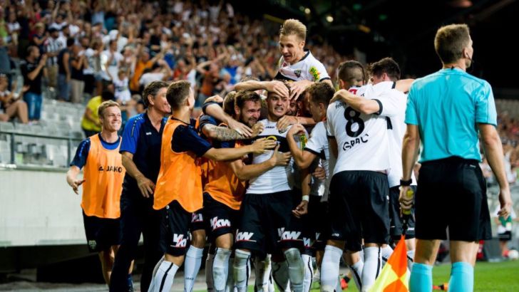 שחקני אלטאך חוגגים