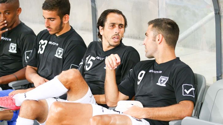 איתי שכטר, יוסי בניון