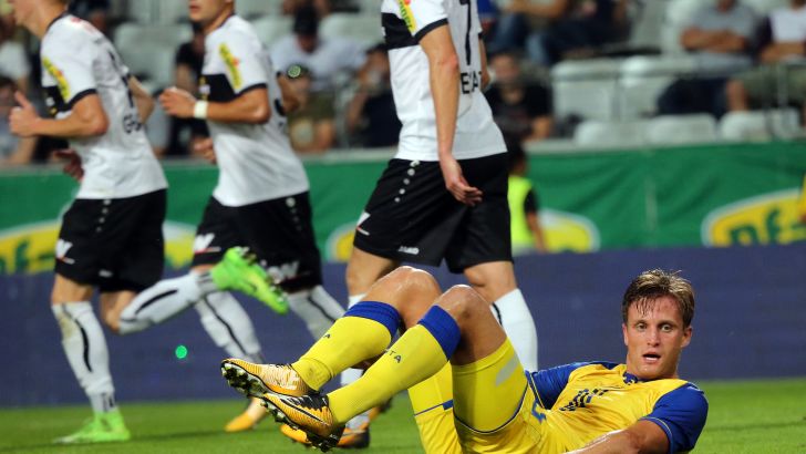 ארון שוינפלד