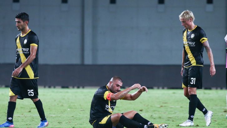 שחקני מכבי נתניה מאוכזבים