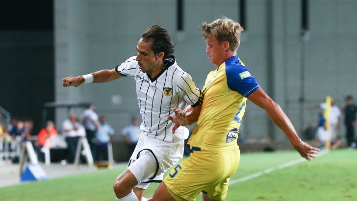 יוסי בניון, ארון שוינפלד