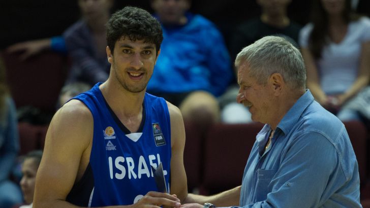 ליאור אליהו