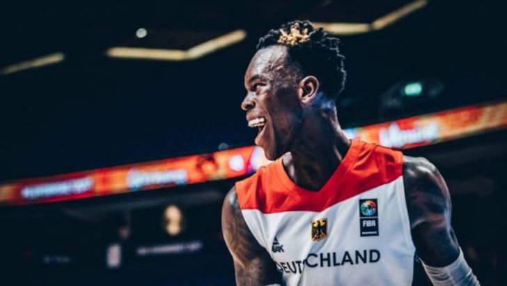 שרודר וגרמניה חוגגים ניצחון