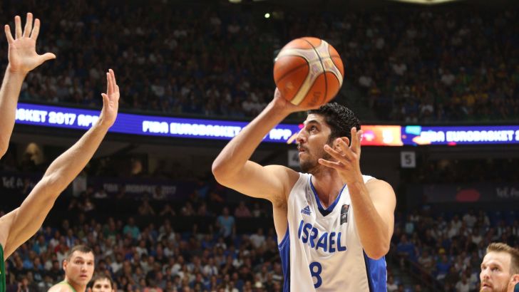 ליאור אליהו