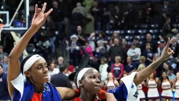 בריטני סייקס