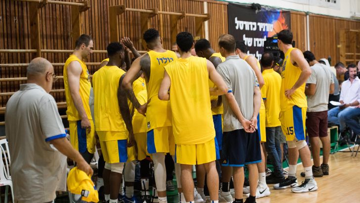 שחקני מכבי תל אביב