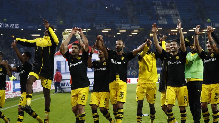 שחקני בורוסיה דורטמונד חוגגים