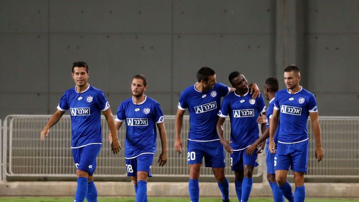 שחקני אשקלון חוגגים