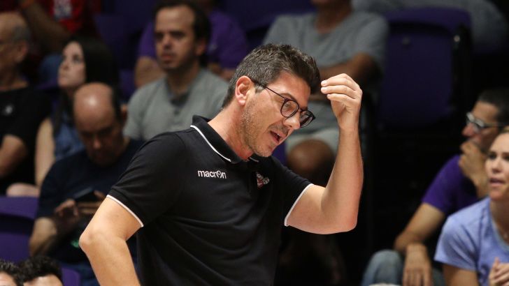 פוטיס קציקאריס