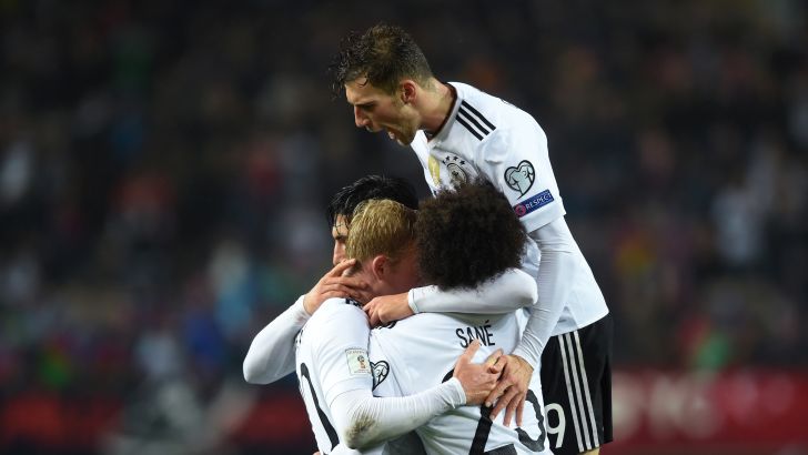 אמרה ג'אן וגרמניה חוגגים