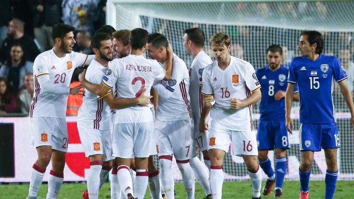 שחקני נבחרת ספרד חוגגים