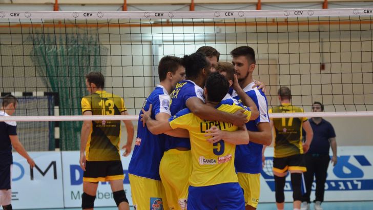 שחקני מכבי תל אביב בכדורעף