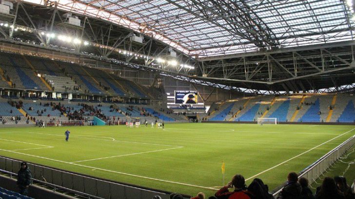 המגרש באסטנה