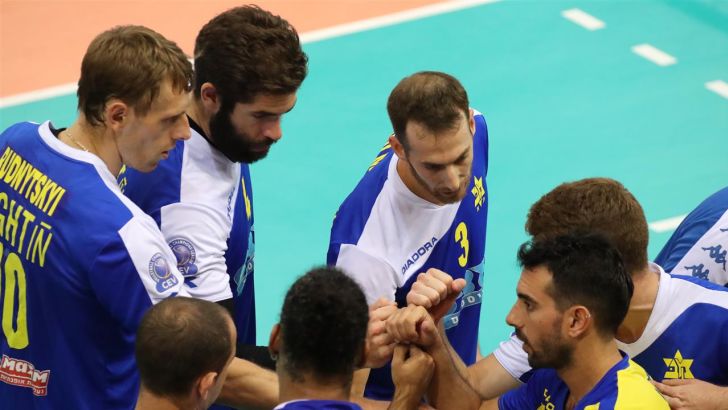 שחקני מכבי תל אביב בכדורעף