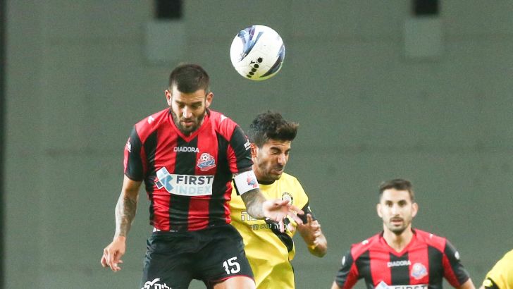 חנן ממן מול בן צעירי