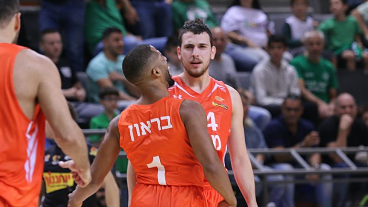 גולן גוט גם גאמי בראון