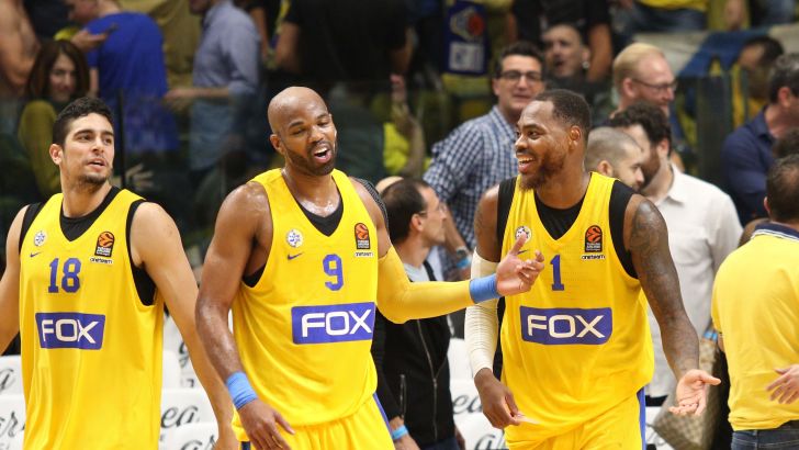 דשון תומאס עם אלכס טיוס