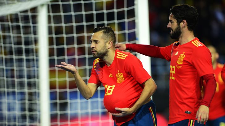 איסקו חוגג עם ג'ורדי אלבה